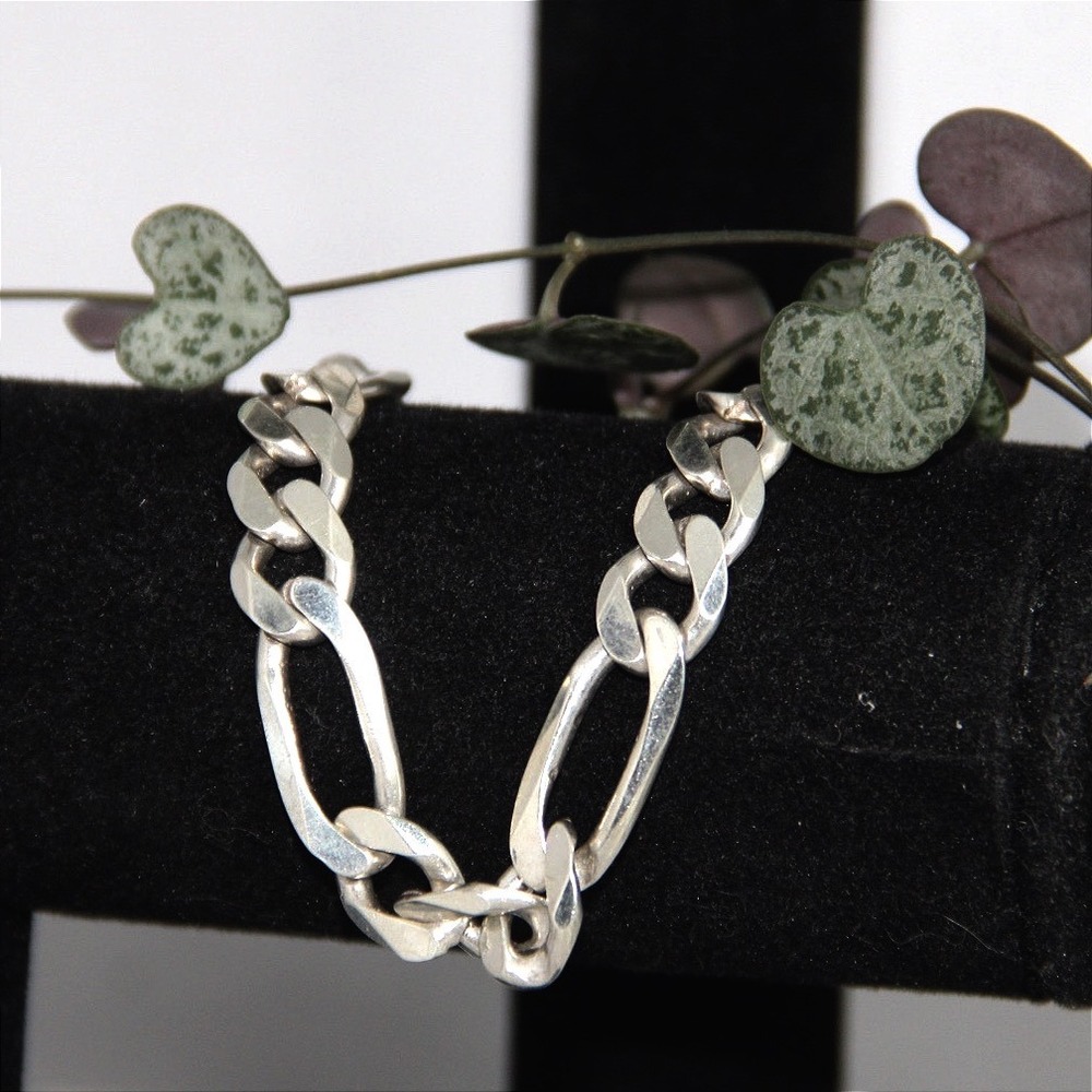 Vintage 925 Sterling Silver Figaro Link Bracelet 8.25 Inch Italy 9.77mm